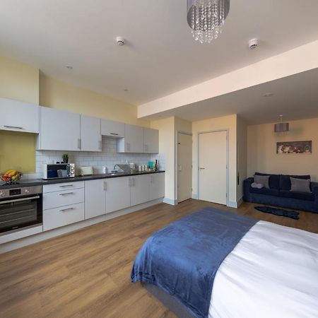 Hereford City Centre - Apartment 7, Isabella House - Modern Apartment In The Heart Of The City - Sleeps 2 Guests - Hosted By Rentmyhouse Ngoại thất bức ảnh