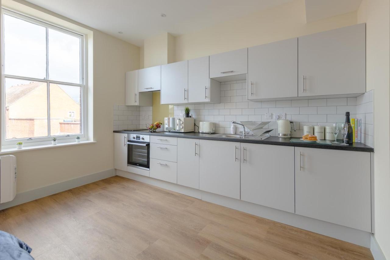 Hereford City Centre - Apartment 7, Isabella House - Modern Apartment In The Heart Of The City - Sleeps 2 Guests - Hosted By Rentmyhouse Ngoại thất bức ảnh