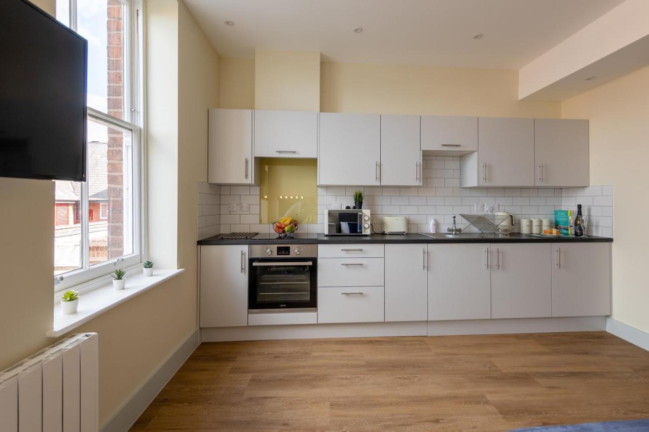 Hereford City Centre - Apartment 7, Isabella House - Modern Apartment In The Heart Of The City - Sleeps 2 Guests - Hosted By Rentmyhouse Ngoại thất bức ảnh